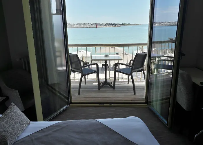 Hotel Les Brises - Réouverture Eté 2026 La Rochelle (Charente-Maritime)