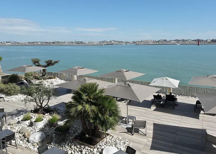 Hotel Les Brises - Réouverture Eté 2026 La Rochelle (Charente-Maritime)