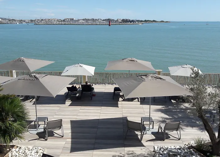 Hotel Les Brises - Réouverture Eté 2026