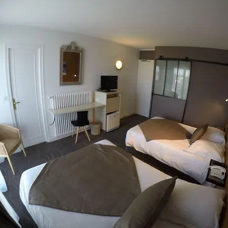 Les Brises Hotell