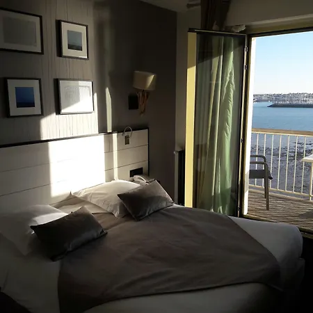 Hotel Les Brises La Rochelle (Charente-Maritime)