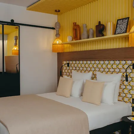 Les Brises Hotell