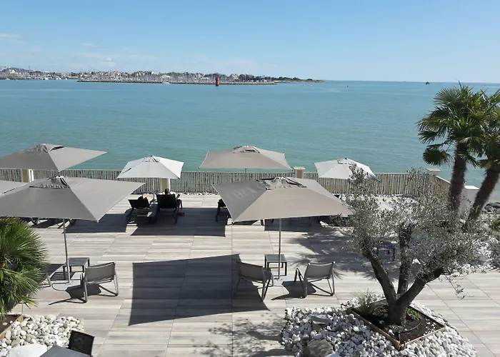 Hotel Les Brises La Rochelle (Charente-Maritime)
