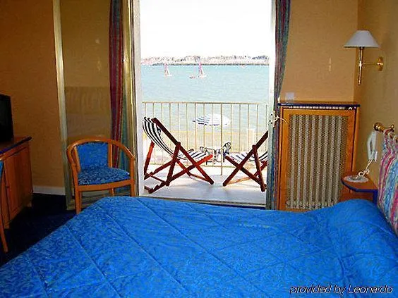 Hotel Les Brises - Reouverture Ete 2026 3*