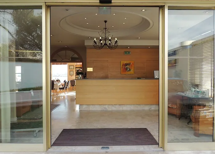 Les Brises - Reouverture Ete 2026 Hotel La Rochelle (Charente-Maritime)